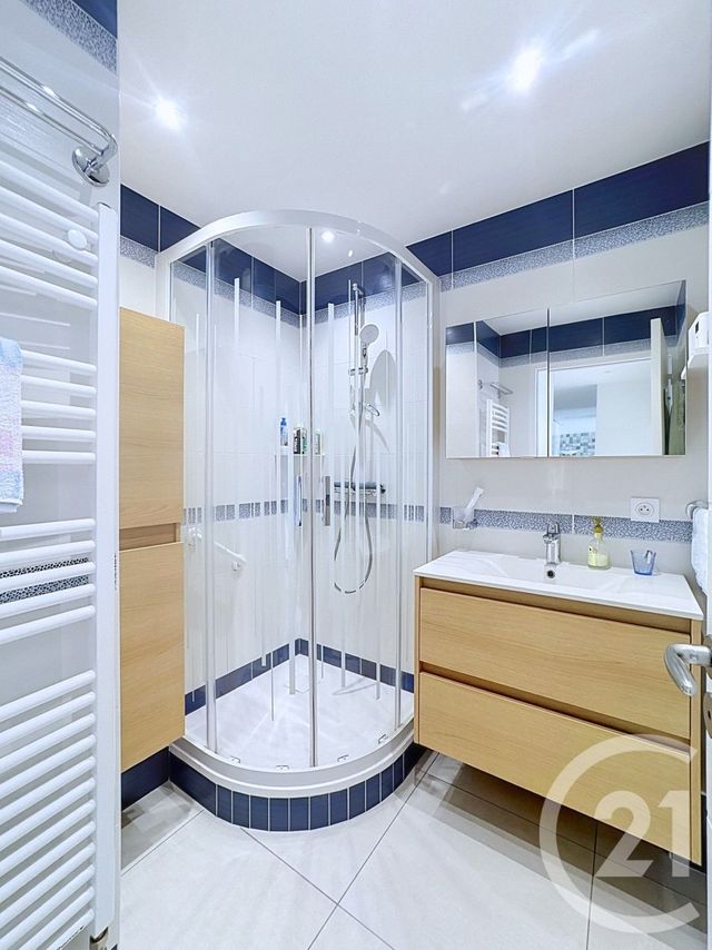 Appartement F3 à vendre - 3 pièces - 63.59 m2 - LAVAL - 53 - PAYS-DE-LOIRE - Century 21 Dréano Immobilier