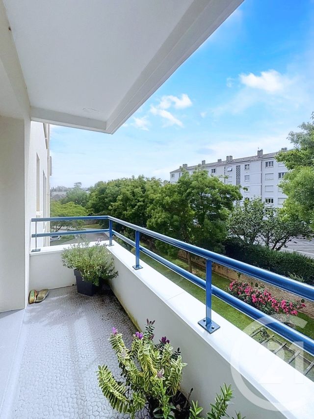 Appartement F3 à vendre - 3 pièces - 63.59 m2 - LAVAL - 53 - PAYS-DE-LOIRE - Century 21 Dréano Immobilier