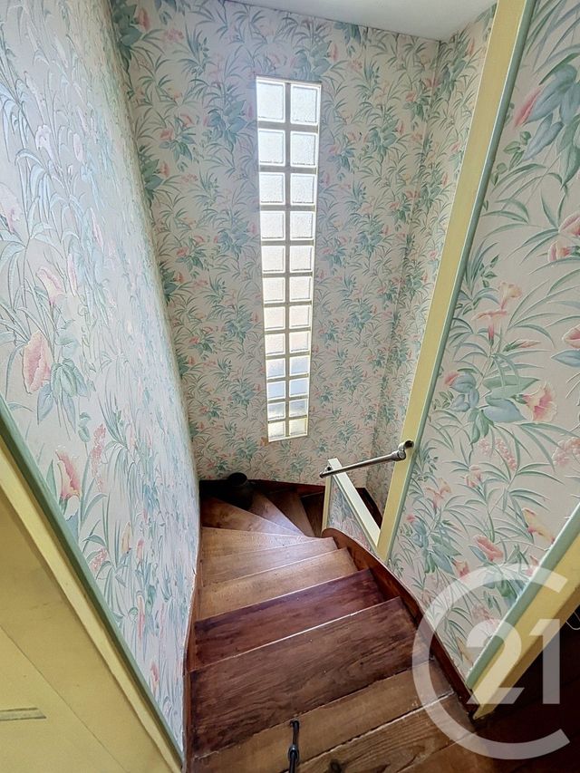 maison à vendre - 8 pièces - 126.0 m2 - LAVAL - 53 - PAYS-DE-LOIRE - Century 21 Dréano Immobilier