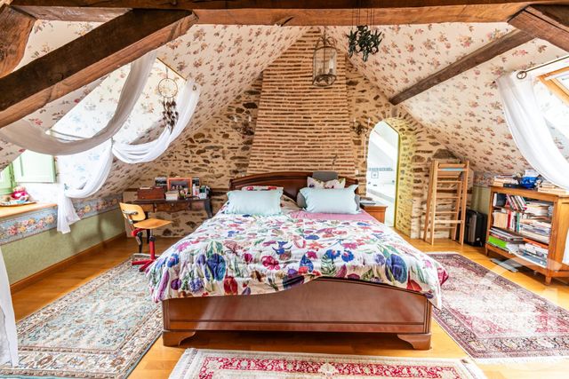 maison à vendre - 6 pièces - 211.0 m2 - AZE - 53 - PAYS-DE-LOIRE - Century 21 Dréano Immobilier