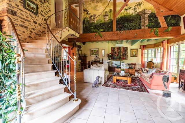 maison à vendre - 6 pièces - 211.0 m2 - AZE - 53 - PAYS-DE-LOIRE - Century 21 Dréano Immobilier