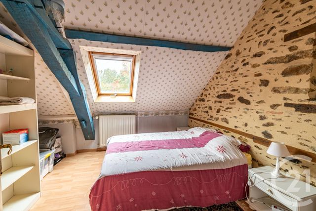 maison à vendre - 6 pièces - 211.0 m2 - AZE - 53 - PAYS-DE-LOIRE - Century 21 Dréano Immobilier