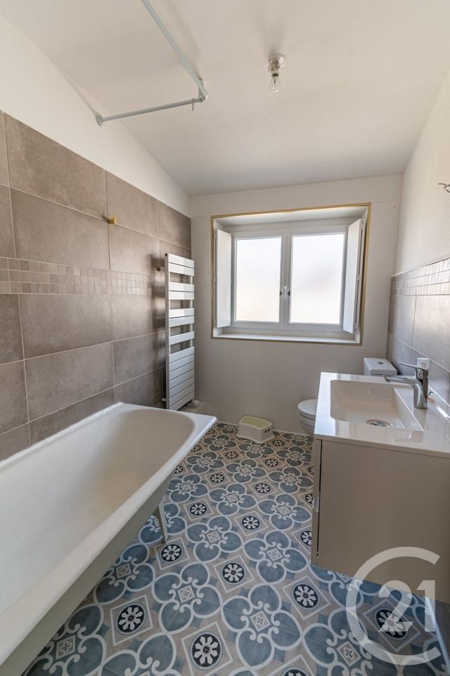 maison à vendre - 7 pièces - 152.0 m2 - LAVAL - 53 - PAYS-DE-LOIRE - Century 21 Dréano Immobilier