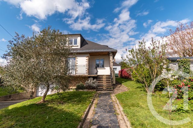 maison à vendre - 7 pièces - 152.0 m2 - LAVAL - 53 - PAYS-DE-LOIRE - Century 21 Dréano Immobilier