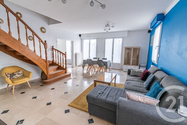 maison à vendre - 7 pièces - 152.0 m2 - LAVAL - 53 - PAYS-DE-LOIRE - Century 21 Dréano Immobilier