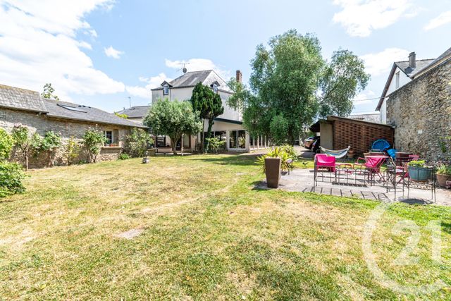 maison à vendre - 10 pièces - 245.0 m2 - LAVAL - 53 - PAYS-DE-LOIRE - Century 21 Dréano Immobilier