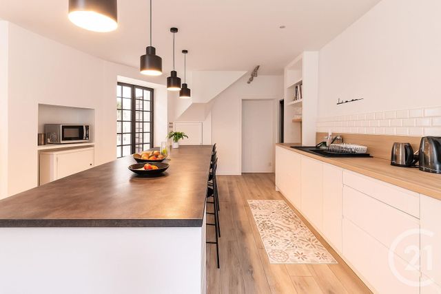 maison à vendre - 10 pièces - 245.0 m2 - LAVAL - 53 - PAYS-DE-LOIRE - Century 21 Dréano Immobilier