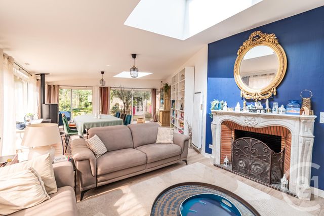 maison à vendre - 10 pièces - 245.0 m2 - LAVAL - 53 - PAYS-DE-LOIRE - Century 21 Dréano Immobilier