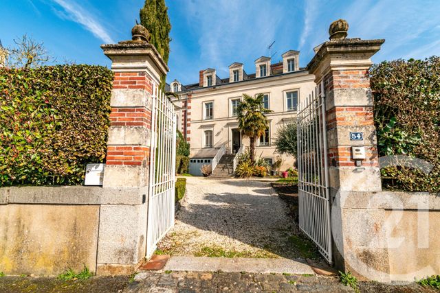 maison à vendre - 9 pièces - 201.55 m2 - LAVAL - 53 - PAYS-DE-LOIRE - Century 21 Dréano Immobilier