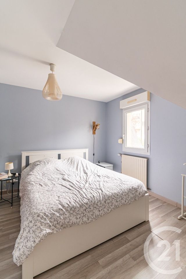 Appartement T4 à vendre - 4 pièces - 85.2 m2 - LAVAL - 53 - PAYS-DE-LOIRE - Century 21 Dréano Immobilier