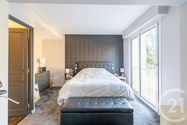 Appartement à vendre - 7 pièces - 180.68 m2 - LAVAL - 53 - PAYS-DE-LOIRE - Century 21 Dréano Immobilier