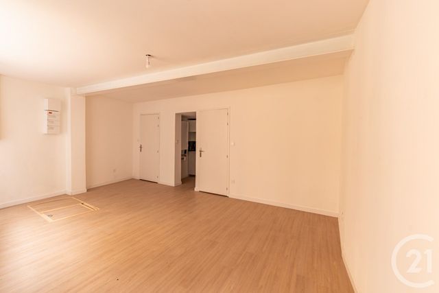 Afficher la photo en grand Appartement T2 à vendre - 2 pièces - 43.5 m2 - LAVAL - 53 - PAYS-DE-LOIRE - Century 21 Dréano Immobilier