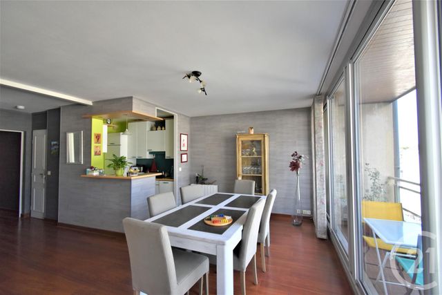 Appartement T3 à vendre - 3 pièces - 68.0 m2 - LAVAL - 53 - PAYS-DE-LOIRE - Century 21 Dréano Immobilier