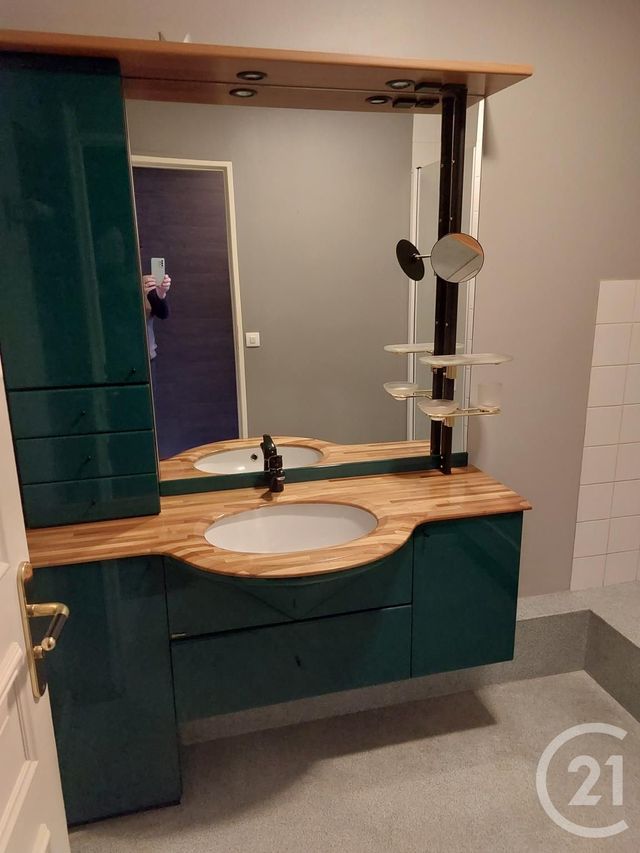 Appartement T3 à vendre - 3 pièces - 68.0 m2 - LAVAL - 53 - PAYS-DE-LOIRE - Century 21 Dréano Immobilier