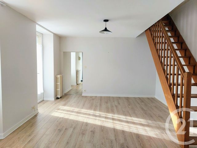 Afficher la photo en grand Appartement à vendre - 5 pièces - 85.19 m2 - LAVAL - 53 - PAYS-DE-LOIRE - Century 21 Dréano Immobilier