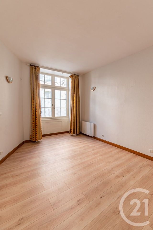 Appartement T1 à vendre - 2 pièces - 25.0 m2 - LAVAL - 53 - PAYS-DE-LOIRE - Century 21 Dréano Immobilier