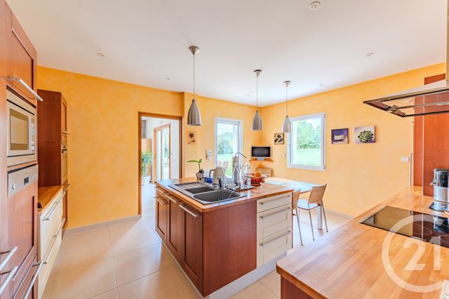 maison à vendre - 10 pièces - 247.0 m2 - LAVAL - 53 - PAYS-DE-LOIRE - Century 21 Dréano Immobilier