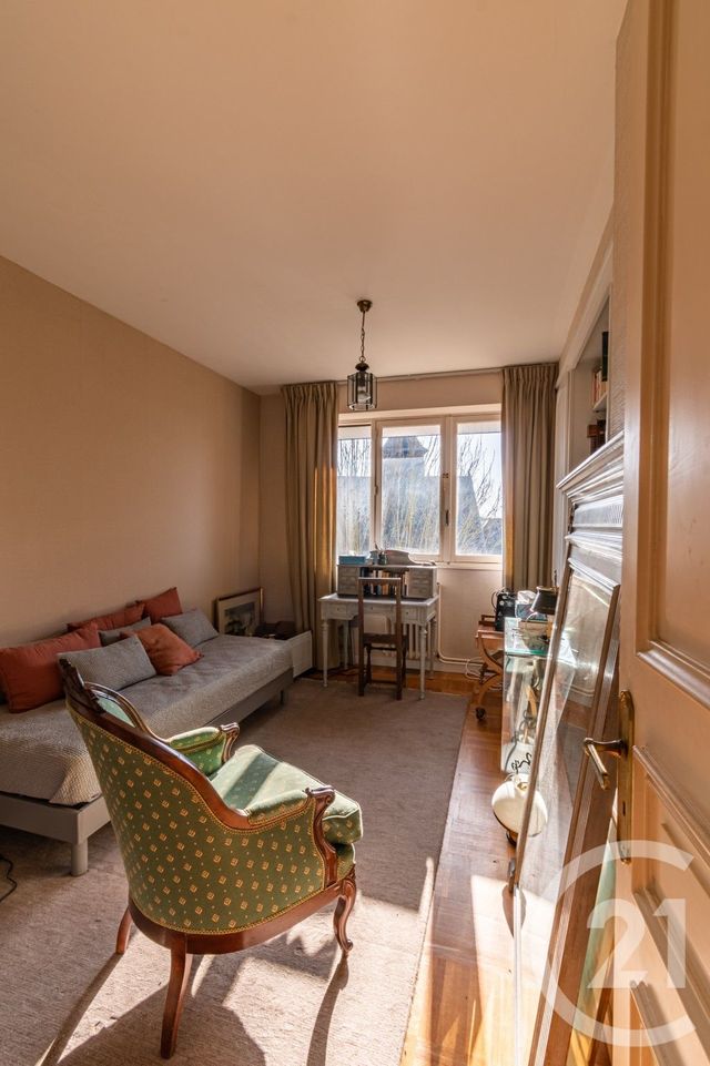 Appartement T6 à vendre - 6 pièces - 120.0 m2 - LAVAL - 53 - PAYS-DE-LOIRE - Century 21 Dréano Immobilier