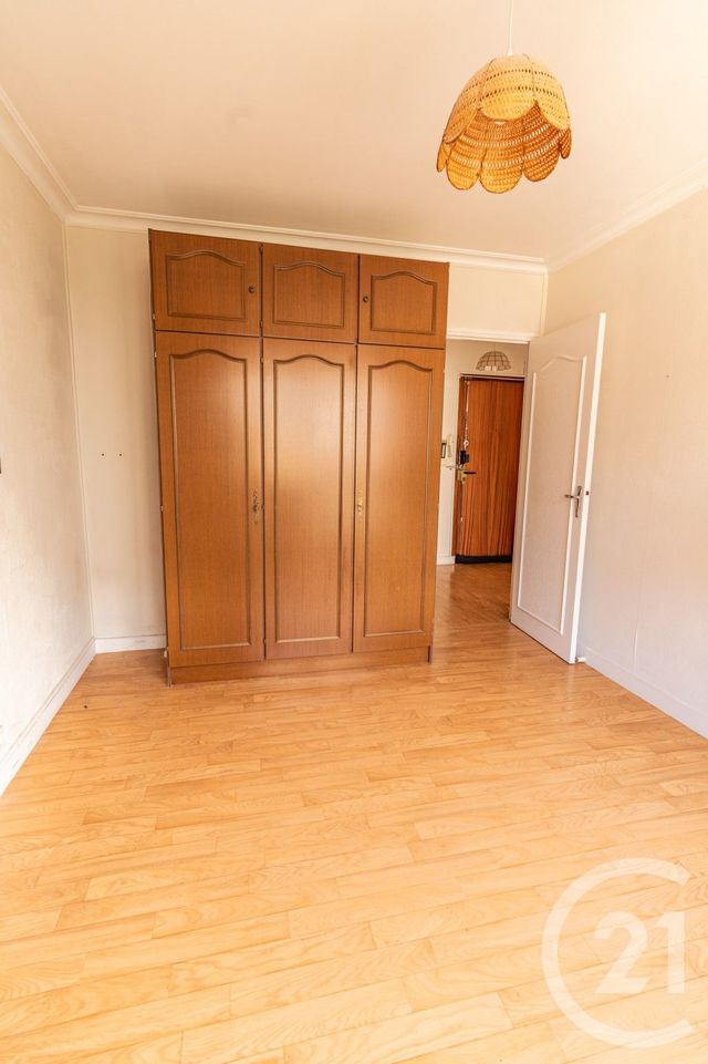 Appartement T2 à vendre - 2 pièces - 47.0 m2 - LAVAL - 53 - PAYS-DE-LOIRE - Century 21 Dréano Immobilier