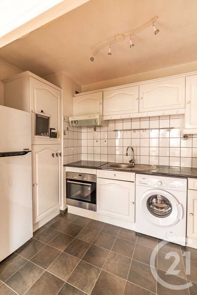 Appartement T2 à vendre - 2 pièces - 47.0 m2 - LAVAL - 53 - PAYS-DE-LOIRE - Century 21 Dréano Immobilier