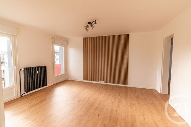 Appartement T4 à vendre - 4 pièces - 74.0 m2 - LAVAL - 53 - PAYS-DE-LOIRE - Century 21 Dréano Immobilier