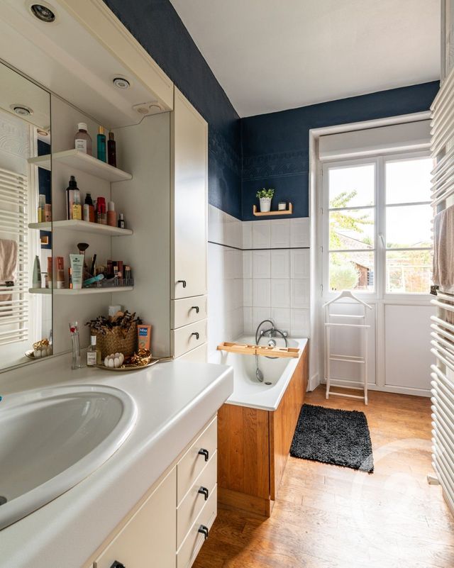 maison à vendre - 8 pièces - 156.98 m2 - LAVAL - 53 - PAYS-DE-LOIRE - Century 21 Dréano Immobilier