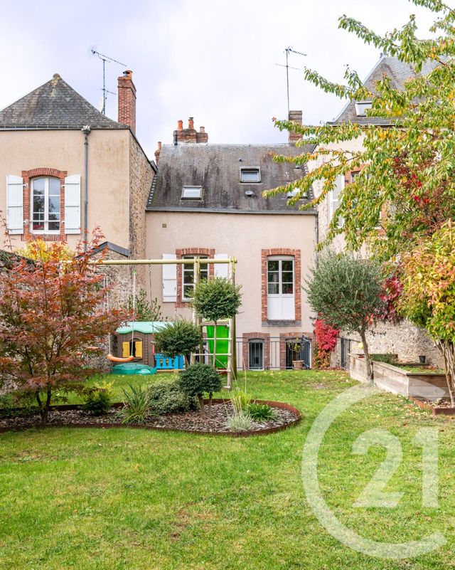maison à vendre - 8 pièces - 156.98 m2 - LAVAL - 53 - PAYS-DE-LOIRE - Century 21 Dréano Immobilier