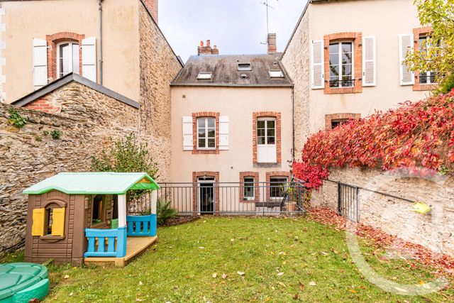 maison à vendre - 8 pièces - 156.98 m2 - LAVAL - 53 - PAYS-DE-LOIRE - Century 21 Dréano Immobilier