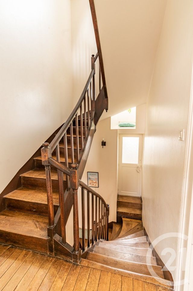 maison à vendre - 7 pièces - 115.0 m2 - LAVAL - 53 - PAYS-DE-LOIRE - Century 21 Dréano Immobilier