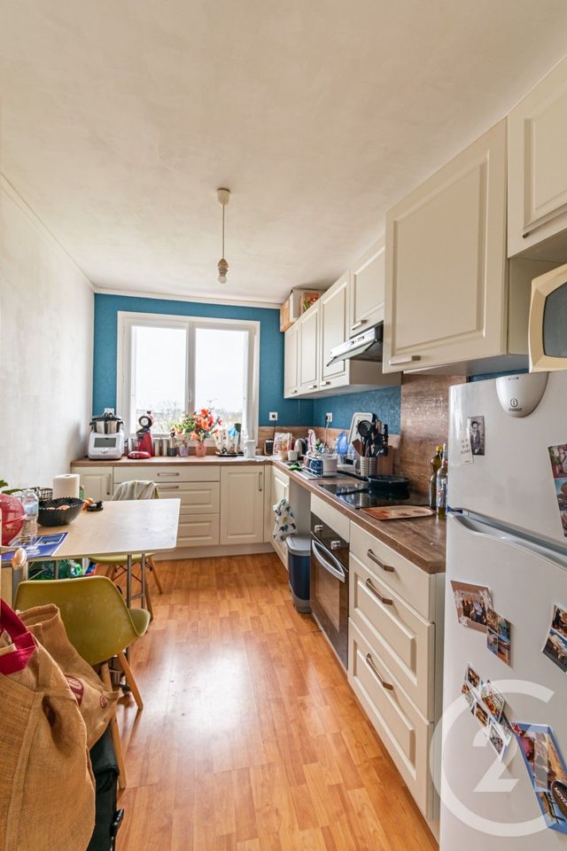 Appartement T4 à vendre - 4 pièces - 64.0 m2 - LAVAL - 53 - PAYS-DE-LOIRE - Century 21 Dréano Immobilier