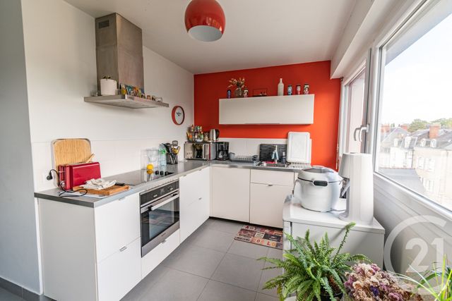 Appartement T4 à vendre - 5 pièces - 78.5 m2 - LAVAL - 53 - PAYS-DE-LOIRE - Century 21 Dréano Immobilier