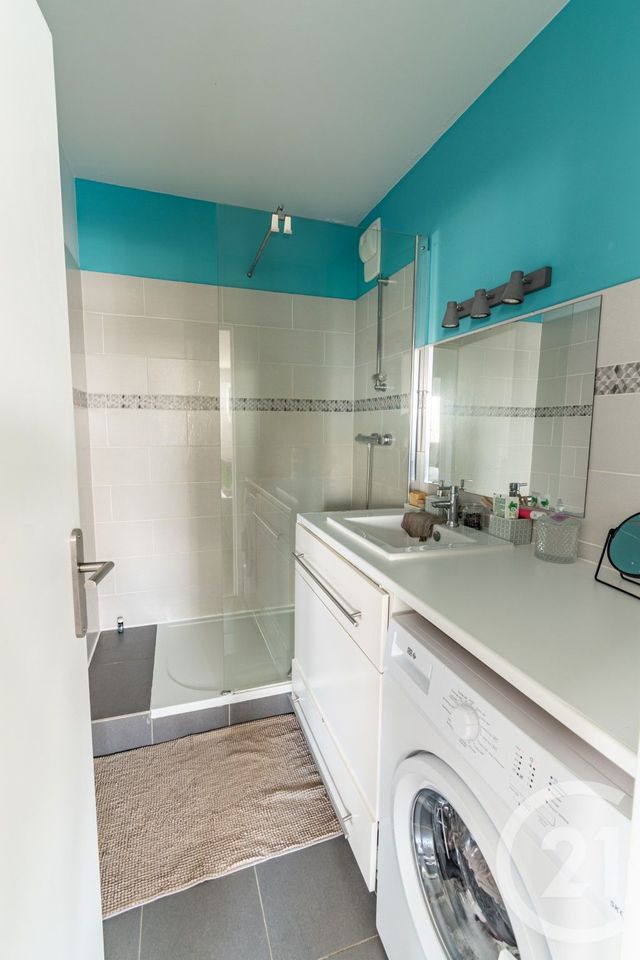 Appartement T4 à vendre - 5 pièces - 78.5 m2 - LAVAL - 53 - PAYS-DE-LOIRE - Century 21 Dréano Immobilier