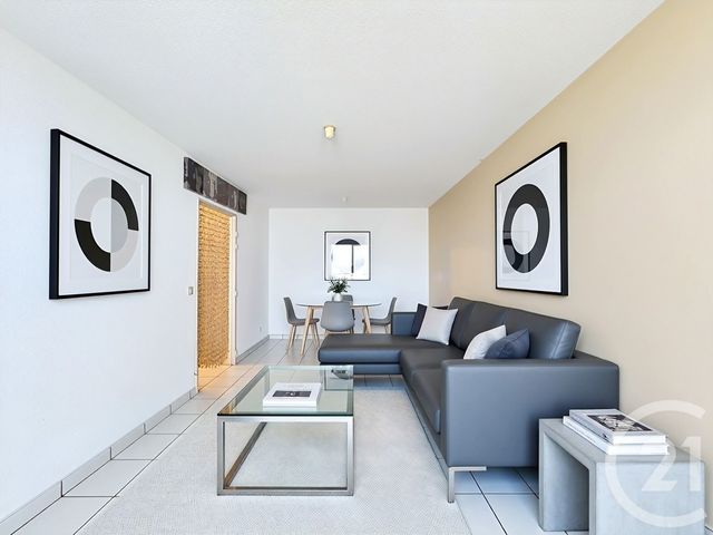 Appartement à vendre - 2 pièces - 47.71 m2 - LAVAL - 53 - PAYS-DE-LOIRE - Century 21 Dréano Immobilier