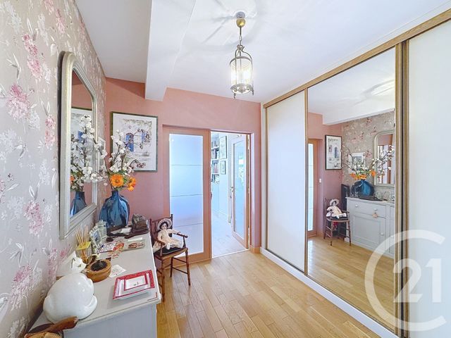 Appartement à vendre - 4 pièces - 99.16 m2 - LAVAL - 53 - PAYS-DE-LOIRE - Century 21 Dréano Immobilier