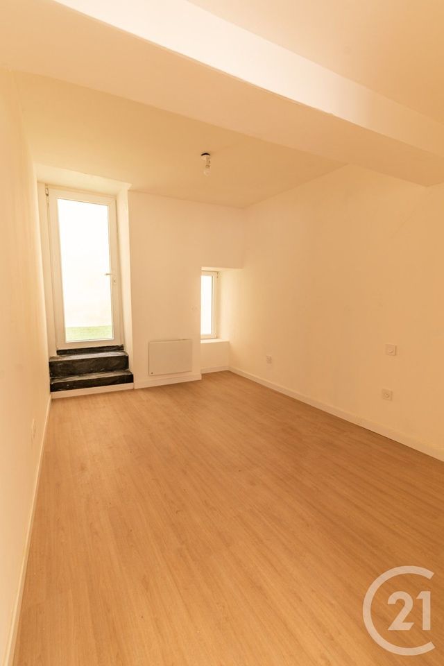 Appartement T2 à vendre - 2 pièces - 43.5 m2 - LAVAL - 53 - PAYS-DE-LOIRE - Century 21 Dréano Immobilier