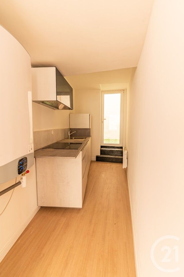Appartement T2 à vendre - 2 pièces - 43.5 m2 - LAVAL - 53 - PAYS-DE-LOIRE - Century 21 Dréano Immobilier