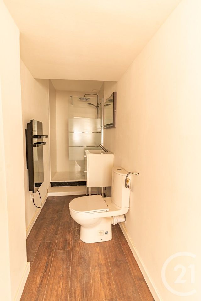 Appartement T2 à vendre - 2 pièces - 43.5 m2 - LAVAL - 53 - PAYS-DE-LOIRE - Century 21 Dréano Immobilier