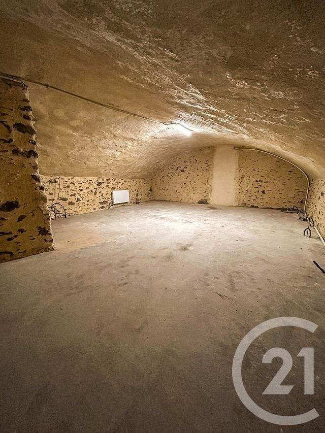 Appartement T2 à vendre - 2 pièces - 43.5 m2 - LAVAL - 53 - PAYS-DE-LOIRE - Century 21 Dréano Immobilier