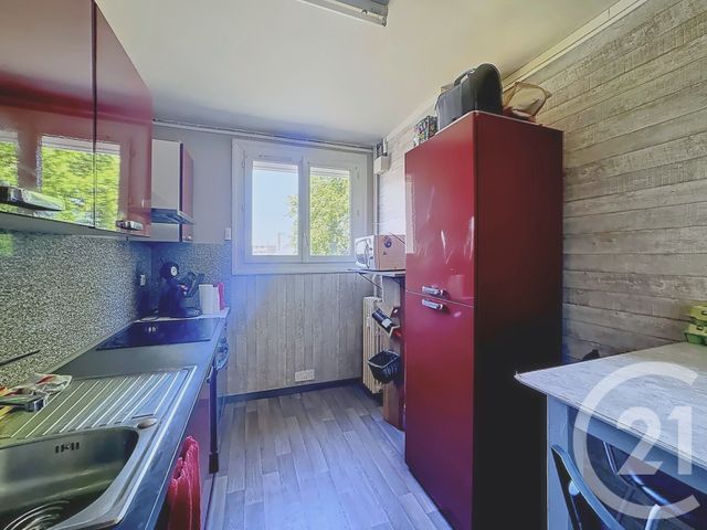 Appartement à vendre - 3 pièces - 53.2 m2 - LAVAL - 53 - PAYS-DE-LOIRE - Century 21 Dréano Immobilier