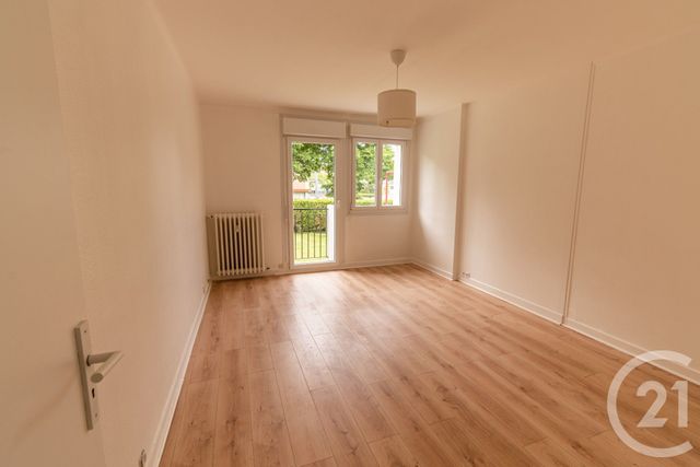 Appartement T5 à vendre - 5 pièces - 85.0 m2 - LAVAL - 53 - PAYS-DE-LOIRE - Century 21 Dréano Immobilier