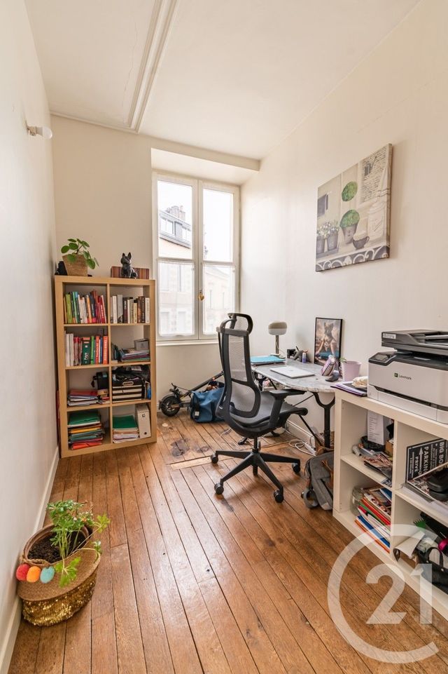 maison à vendre - 7 pièces - 115.0 m2 - LAVAL - 53 - PAYS-DE-LOIRE - Century 21 Dréano Immobilier