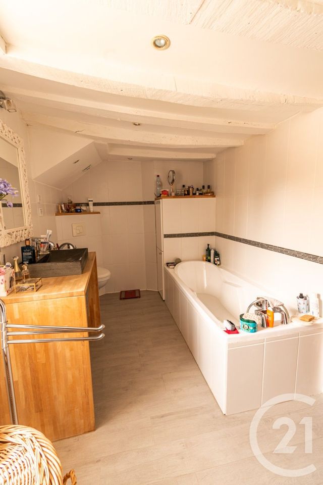 maison à vendre - 8 pièces - 178.0 m2 - LAVAL - 53 - PAYS-DE-LOIRE - Century 21 Dréano Immobilier