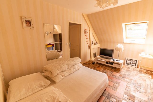 maison à vendre - 8 pièces - 178.0 m2 - LAVAL - 53 - PAYS-DE-LOIRE - Century 21 Dréano Immobilier