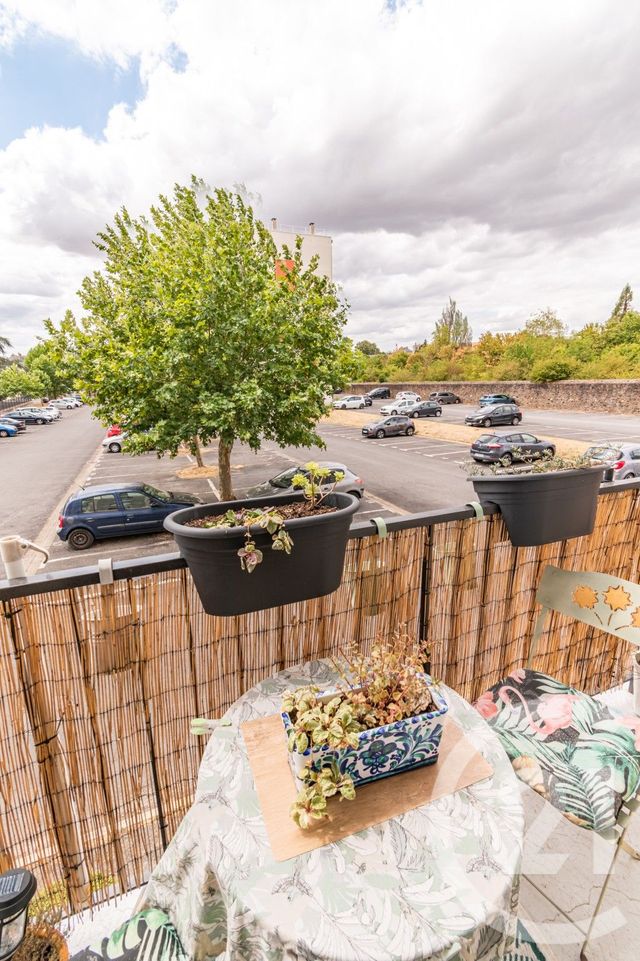 Appartement T3 à vendre - 4 pièces - 66.0 m2 - LAVAL - 53 - PAYS-DE-LOIRE - Century 21 Dréano Immobilier