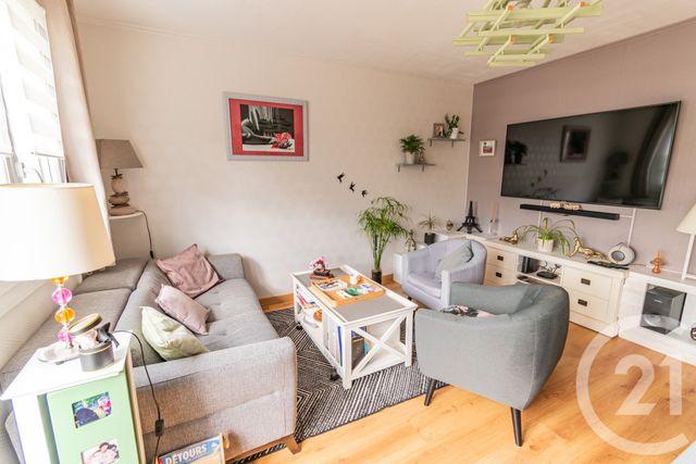 Appartement T3 à vendre - 4 pièces - 66.0 m2 - LAVAL - 53 - PAYS-DE-LOIRE - Century 21 Dréano Immobilier