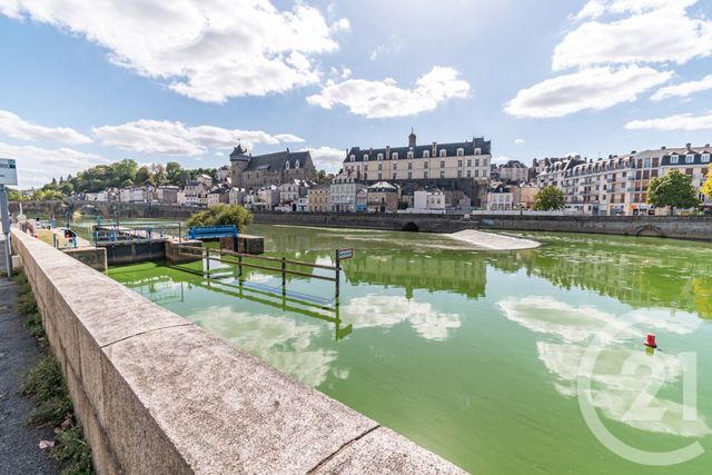 Appartement Local à vendre LAVAL