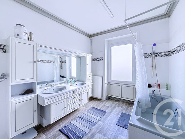 maison à vendre - 7 pièces - 171.0 m2 - MESLAY DU MAINE - 53 - PAYS-DE-LOIRE - Century 21 Dréano Immobilier