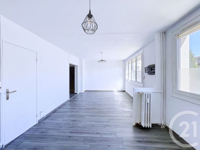 Appartement F3 à vendre - 3 pièces - 53.2 m2 - LAVAL - 53 - PAYS-DE-LOIRE - Century 21 Dréano Immobilier