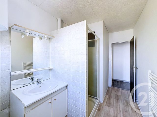 Appartement F3 à vendre - 3 pièces - 53.2 m2 - LAVAL - 53 - PAYS-DE-LOIRE - Century 21 Dréano Immobilier