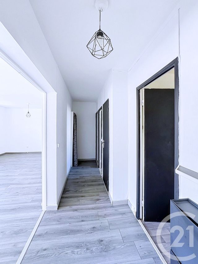 Appartement F3 à vendre - 3 pièces - 53.2 m2 - LAVAL - 53 - PAYS-DE-LOIRE - Century 21 Dréano Immobilier